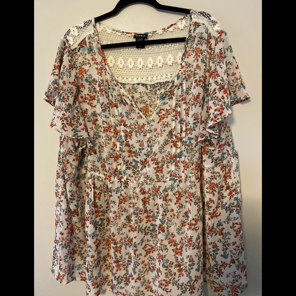 Floral top